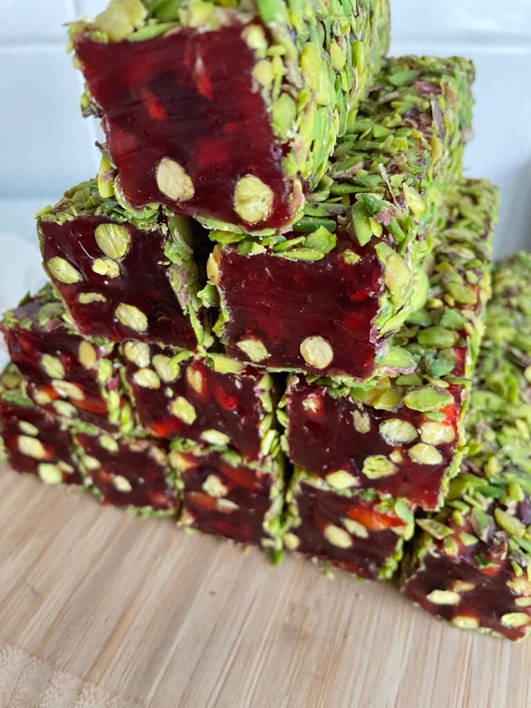 Narlı Antep Fıstığı Kaplı Lokum-500 Gr